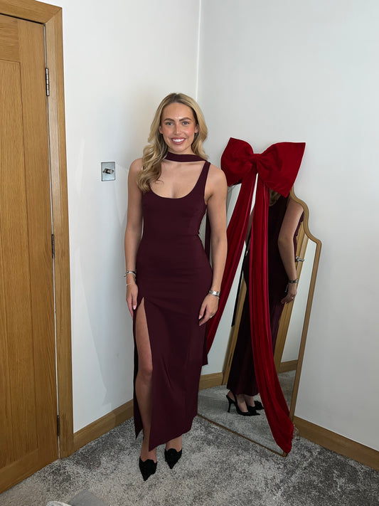 Burgundy fitted dress