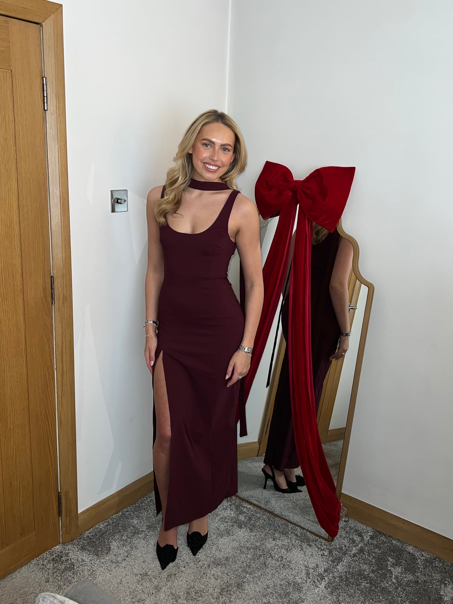 Burgundy fitted dress