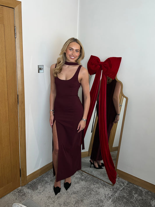 Burgundy fitted dress
