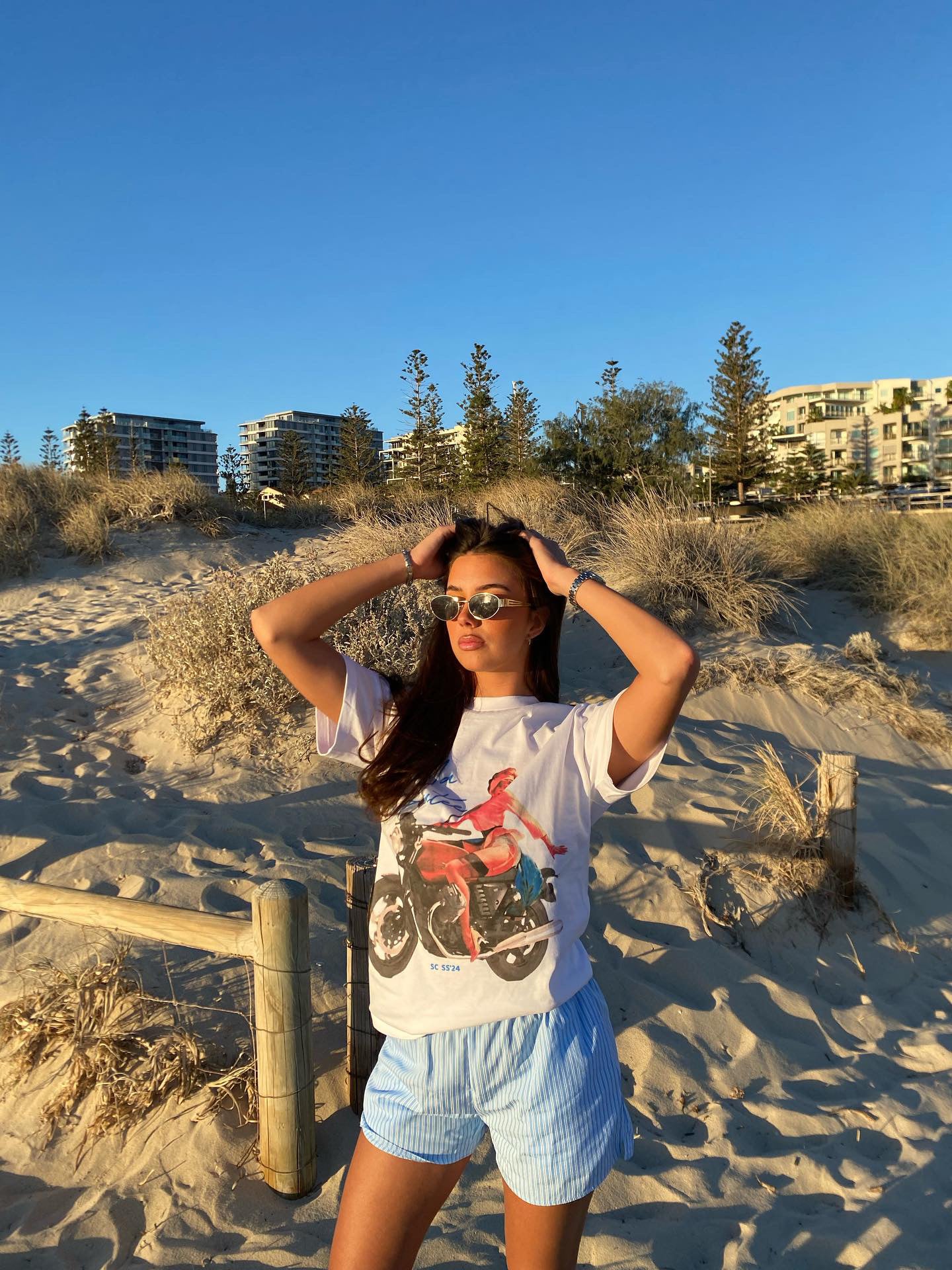 Oversized white T-shirt