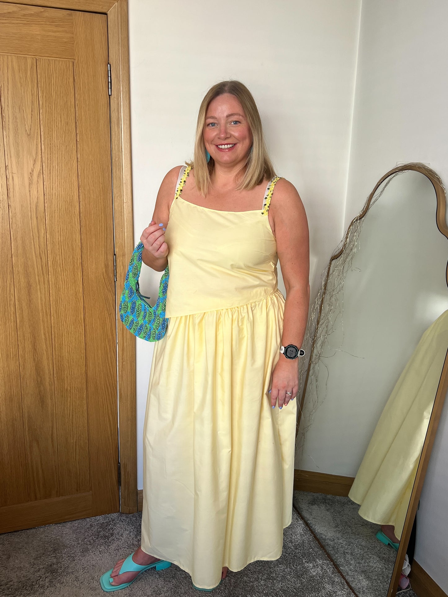 Lemon asymmetrical top